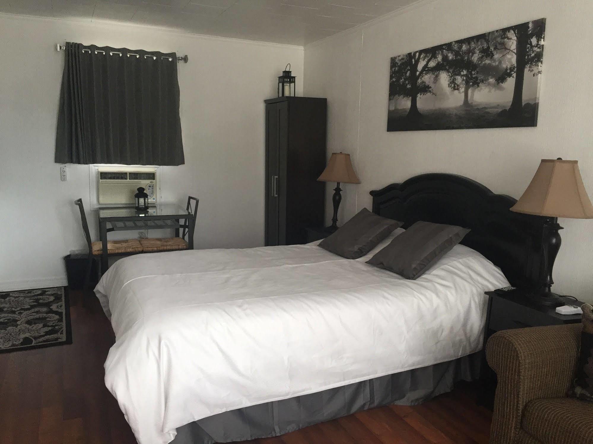 New Rockland MotelBobcaygeon エクステリア 写真