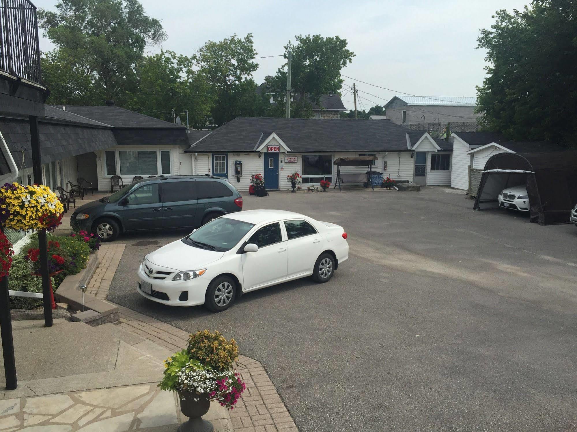 New Rockland MotelBobcaygeon エクステリア 写真